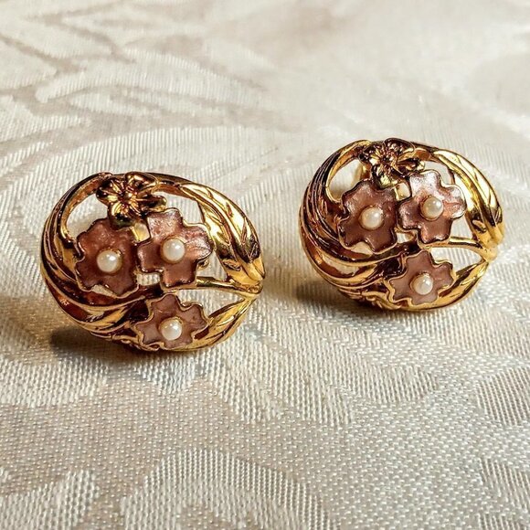 Vintage Pink Enamel Seed Pearl Gold Clip Earrings - Picture 1 of 6